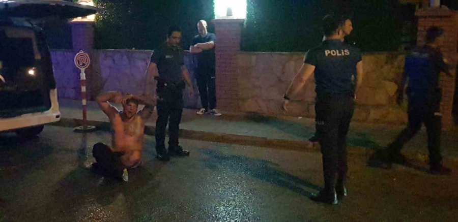 Alanya’da Uyuşturucu Krizine Giren Rus Turist, Polislere Ecel Teri Döktürdü