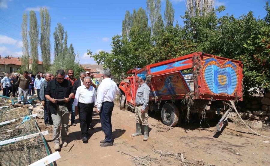 Sel Bölgesinde Çalışmalar Aralıksız Sürüyor