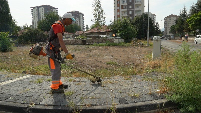 Yıldırım Beyazıt Mahallesinde Toplu Temizlik Çalışması Yapıldı