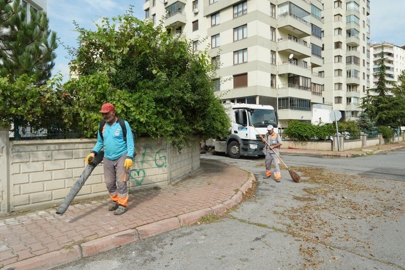 Yıldırım Beyazıt Mahallesinde Toplu Temizlik Çalışması Yapıldı