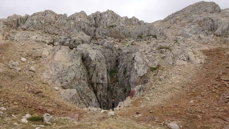 Abd’li Bilim Adamının Tedavisi Bin 276 Metre Derinlikte Sürüyor