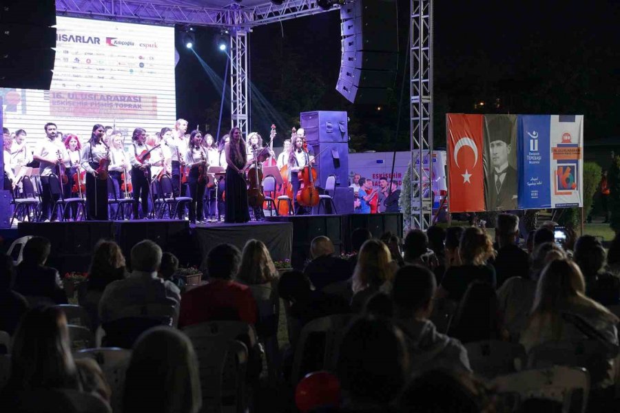 İki Elin Sesi Var Çocuk Orkestrasından Muhteşem Konser