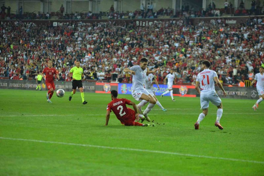 2024 Avrupa Şampiyonası Elemeleri: Türkiye: 0 - Ermenistan: 0 (ilk Yarı)