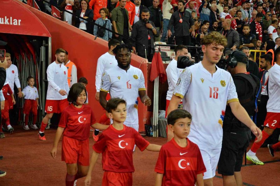 2024 Avrupa Şampiyonası Elemeleri: Türkiye 0 - Ermenistan: 0 (maç Devam Ediyor)