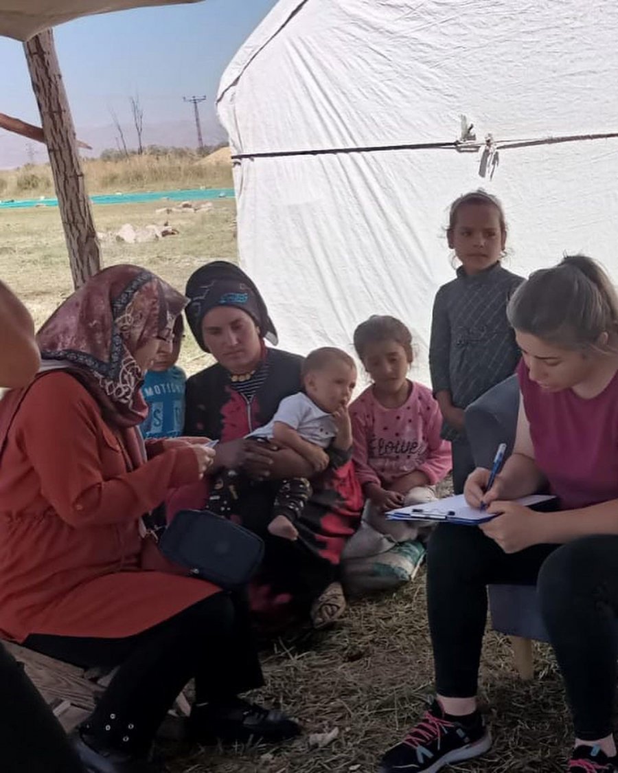 Sağlık Hizmeti Mevsimlik İşçilerin Ayağına Götürdüler