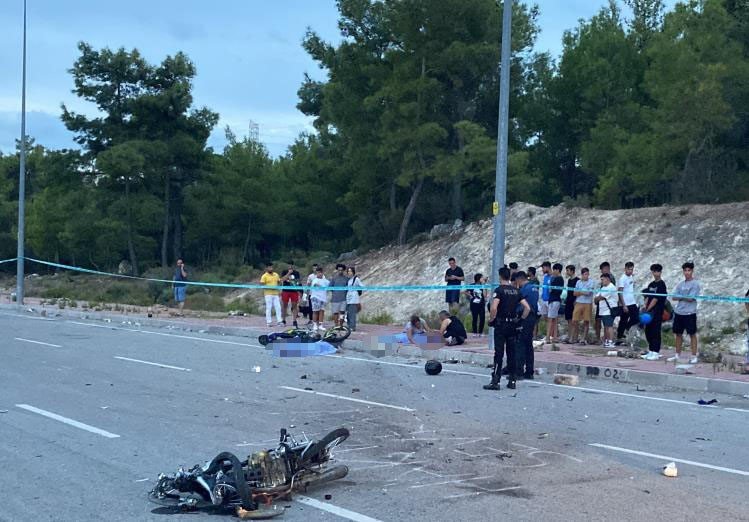 Antalya’da Motosiklet Faciası: 2 Genç Kız Hayatını Kaybetti