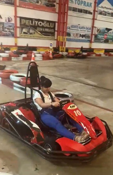 Eğlenmek İçin Bindiği Go-kart’ta Saçı Tekere Dolanan Genç Kız Canından Oluyordu