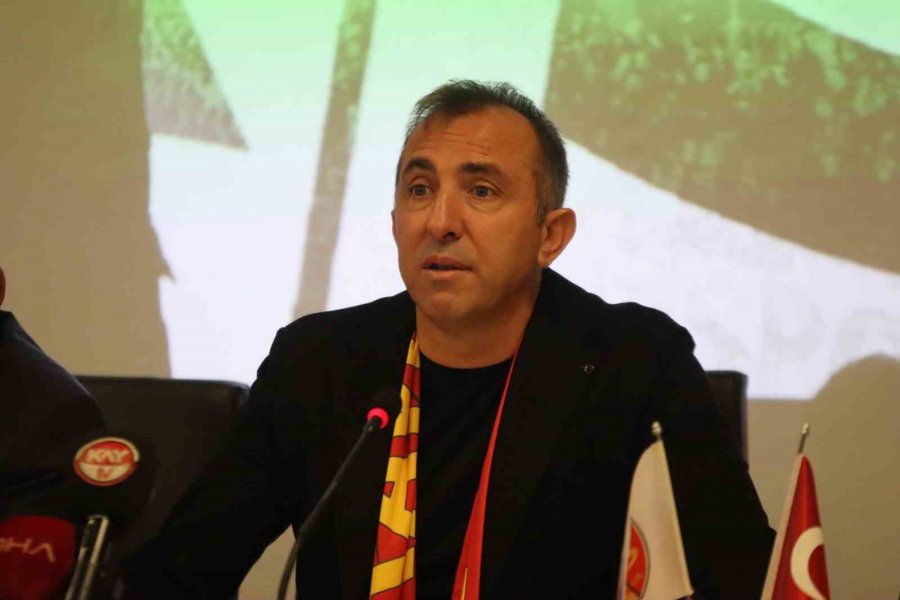 Kayserispor’da Recep Uçar İmzayı Attı