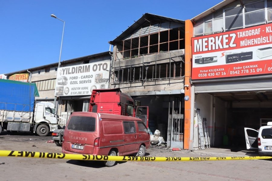 Kayseri’deki Patlamada Acı Haber: Ağır Yaralanan Usta Hayatını Kaybetti