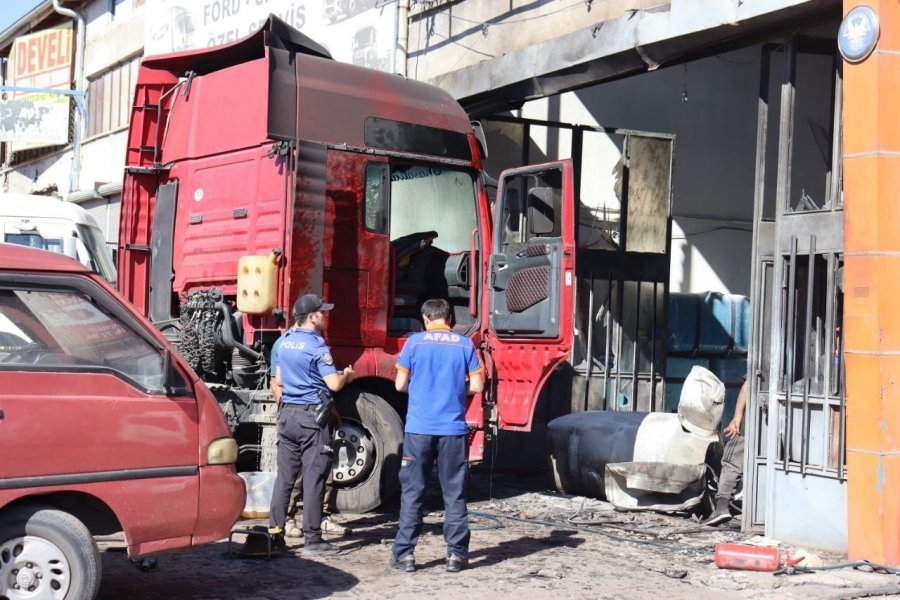 Kayseri’deki Patlamada Acı Haber: Ağır Yaralanan Usta Hayatını Kaybetti