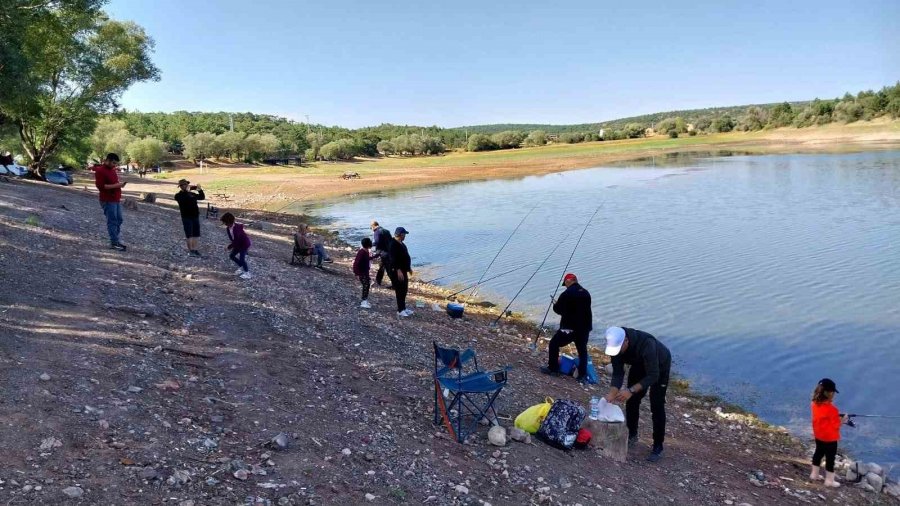 Esbalder Tarafından Baba Çocuk Balıkçılık Eğitimi Ve Etkinliği Düzenlendi