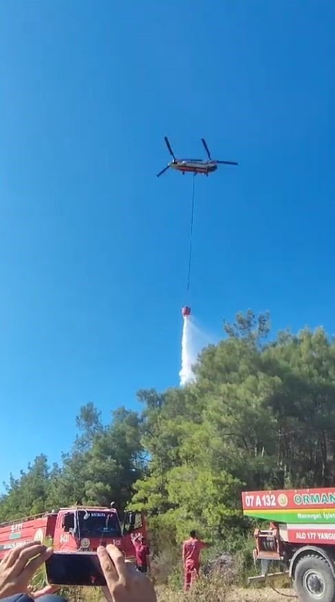 Manavgat’ta Ormanlık Alanda Başlayan İkinci Yangın Söndürüldü