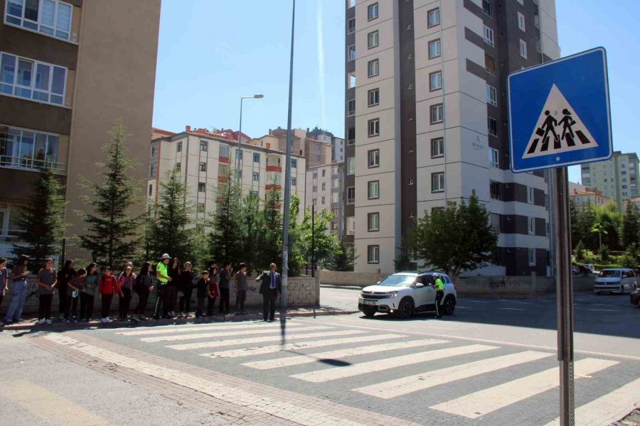 Kayseri’de Okul Yolunda Her Şey Yolunda