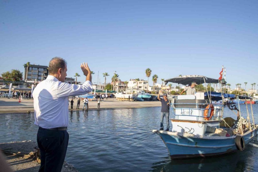 Mersin’de Büyükşehir Belediyesinden Balıkçılara Ekipman Desteği