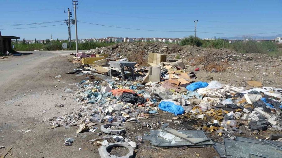 Sanayi Sitesinde Hurdalık Yangını Esnafı İsyan Ettirdi