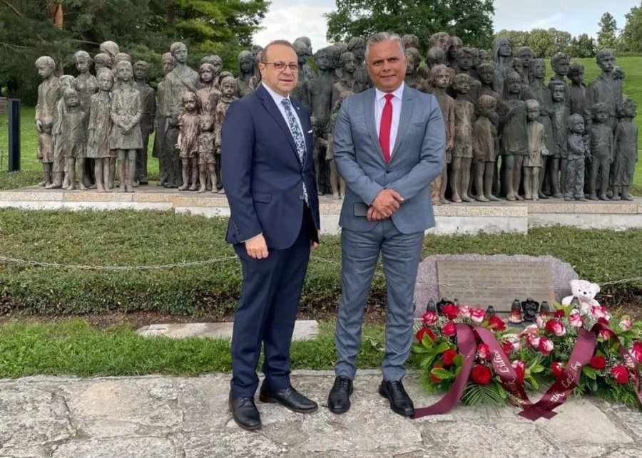 Türk-çek Dostluk Parkı Önerisi Reddedilirse, Prag Kardeş Kentlikten Çıkarılacak