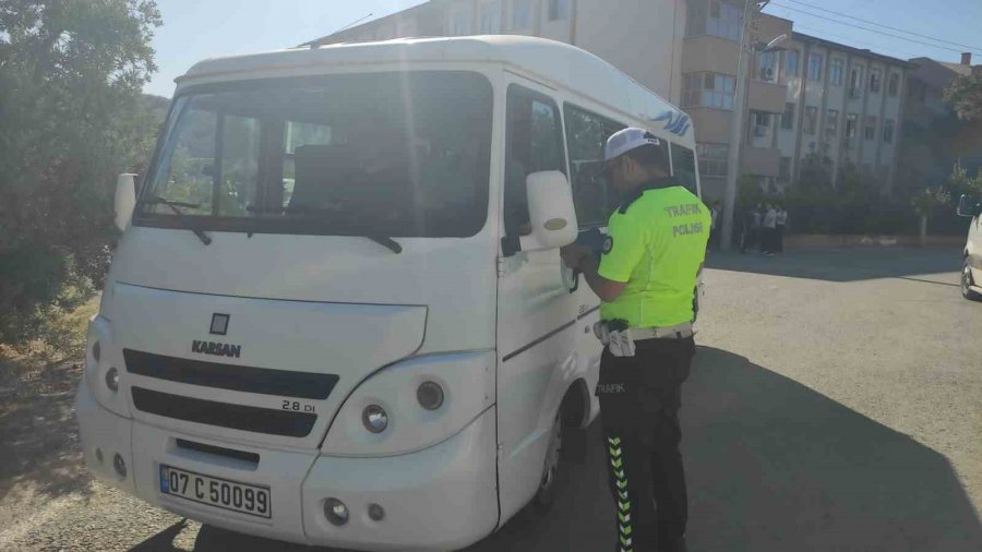 Gazipaşa’da Okul Servisleri Denetlendi