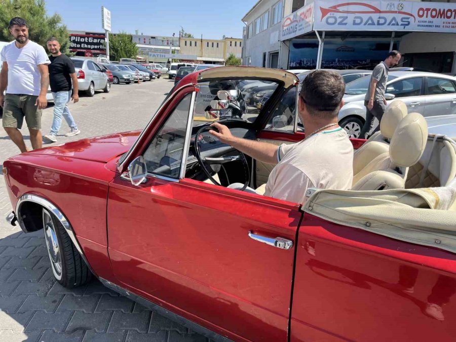 49 Yaşındaki İhtiyar Delikanlı Cabrio Hacı Murat Trafikte İlgi Odağı