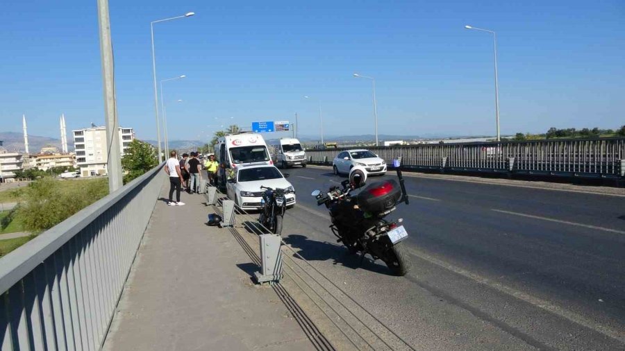 Kamyonete Arkadan Çarpan Motosiklet Sürücüsüne Katlanır Plaka Cezası