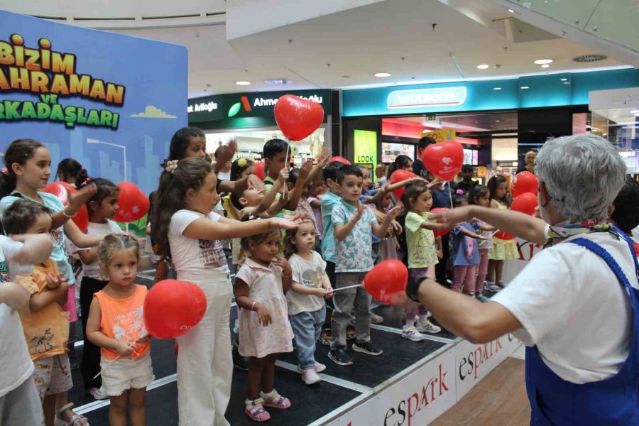 Espark Avm’de Çocuklar Eğlenerek Öğrendi