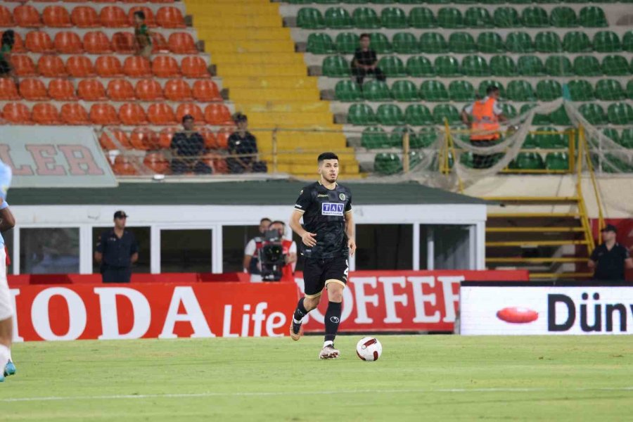 Trendyol Süper Lig: Corendon Alanyaspor: 2 - Kasımpaşa: 1 (ilk Yarı)