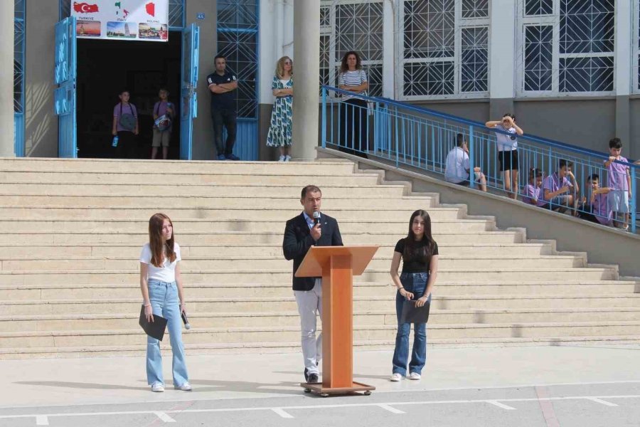 Gazipaşalı Öğrenciler Avrupalı Öğrencileri Ağırladı