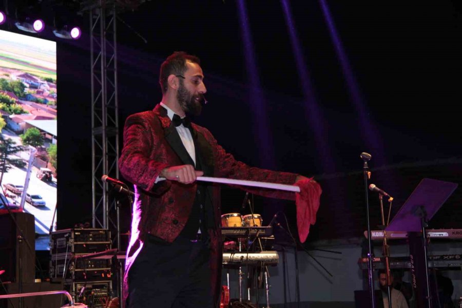 Beylikovalılar Konserlerle Eğlence Dolu Bir Akşam Yaşadı