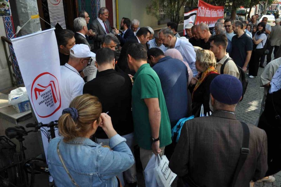 Ahilik Haftası’nın İlk Gününde Helva Dağıtıldı