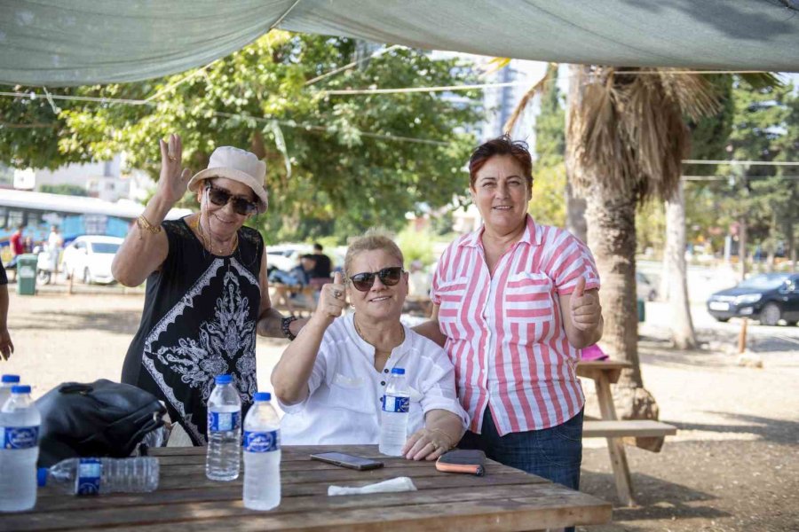 Emekli Evi Üyeleri Birlikte Zaman Geçirmenin Keyfini Yaşadı