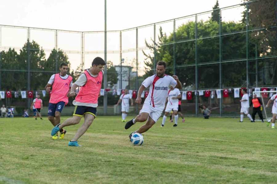 Mersin Büyükşehir Belediyesi 2. Birimler Arası Futbol Turnuvası Başladı