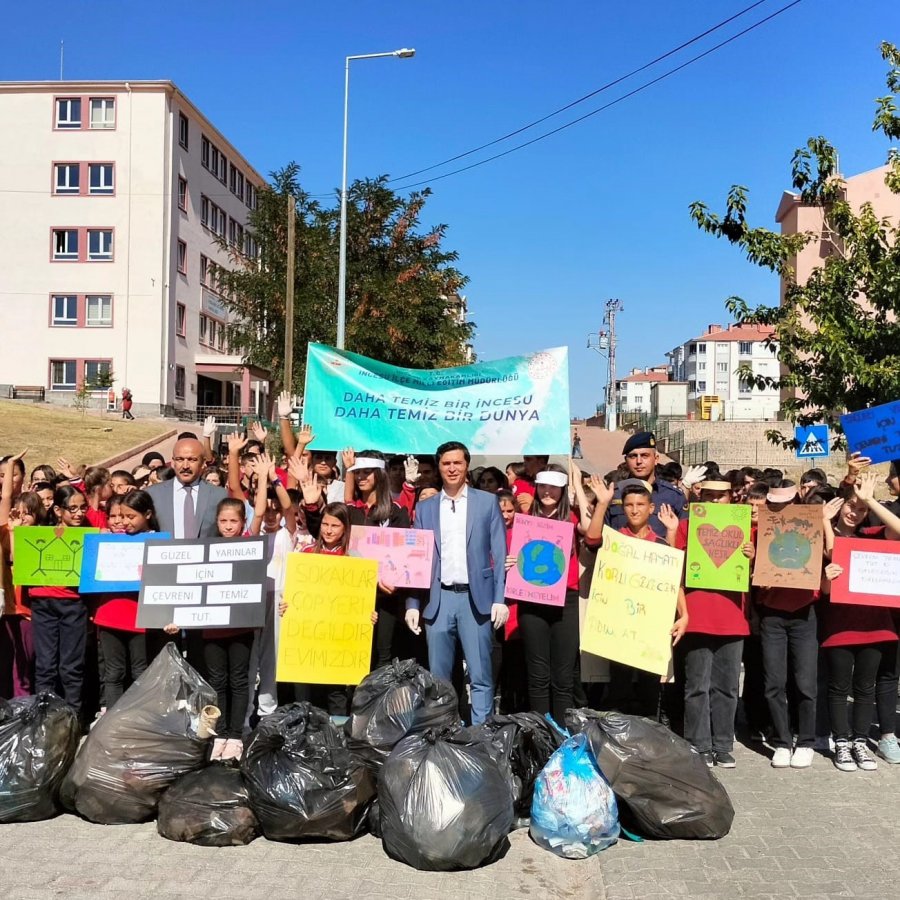 İncesu’da Öğrenciler Poşet Poşet Çöp Topladı