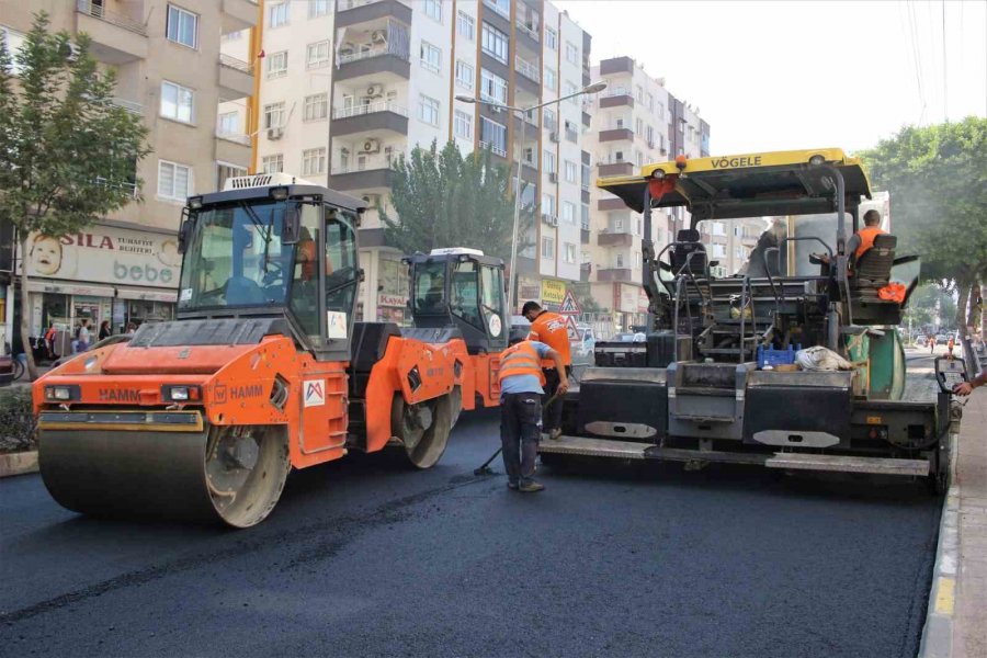 Toroslar’da Kuvayi Milliye Caddesi Yenilendi