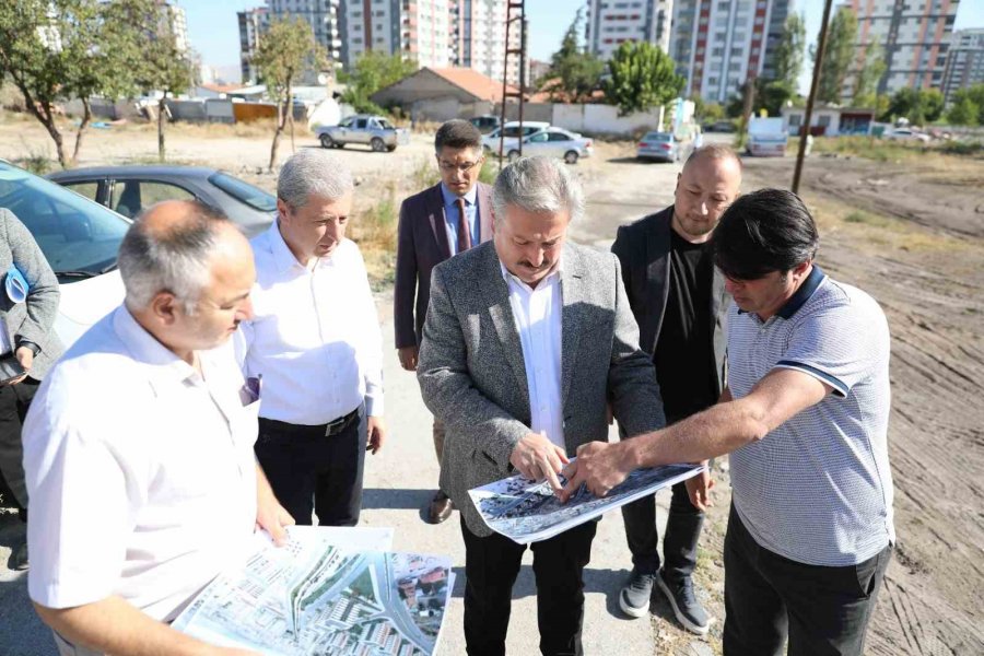 Kazım Karabekir’de 20 Blok 800 Daire İçin Yıkım Çalışmaları Yapılıyor