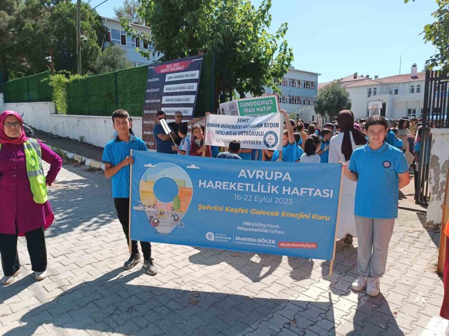 Öğrencilerden “trafikte Ben De Varım” Etkinliği