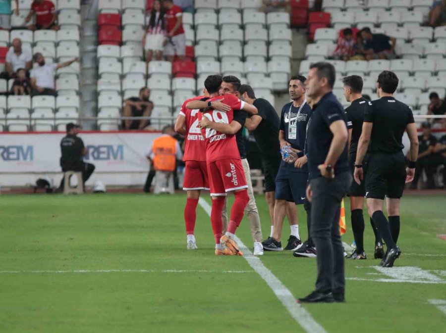 Trendyol Süper Lig: Antalyaspor: 2 - Samsunspor: 0 (maç Sonucu)