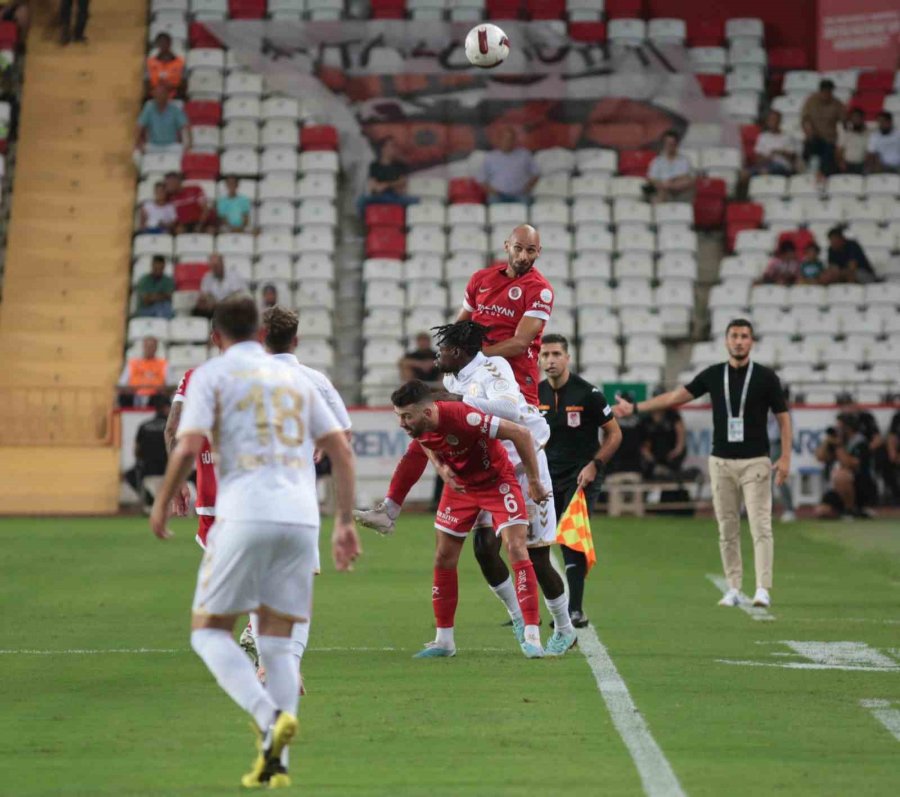 Trendyol Süper Lig: Antalyaspor: 2 - Samsunspor: 0 (maç Sonucu)