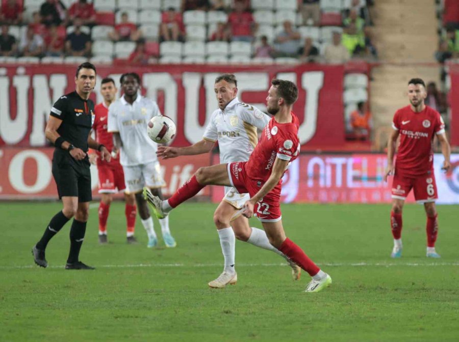 Trendyol Süper Lig: Antalyaspor: 2 - Samsunspor: 0 (maç Sonucu)