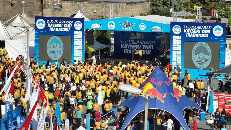 Uluslararası Kayseri Yarı Maratonu Yapıldı