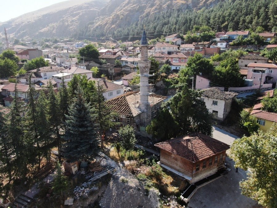 İnönü’deki Şeyh Kuddusi Cami’nin 2’inci Etap Restore Çalışmaları Başladı