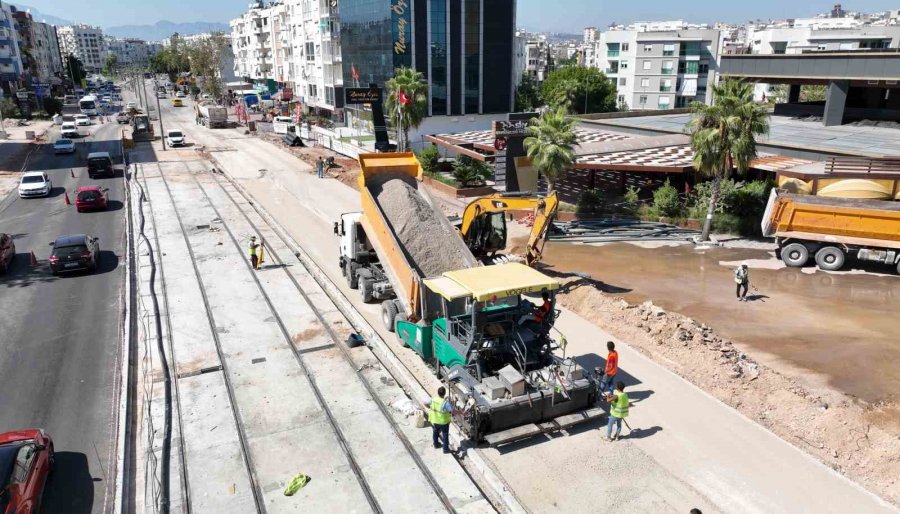 Çöken Tramvay Hattı Tamirinde Sona Gelindi