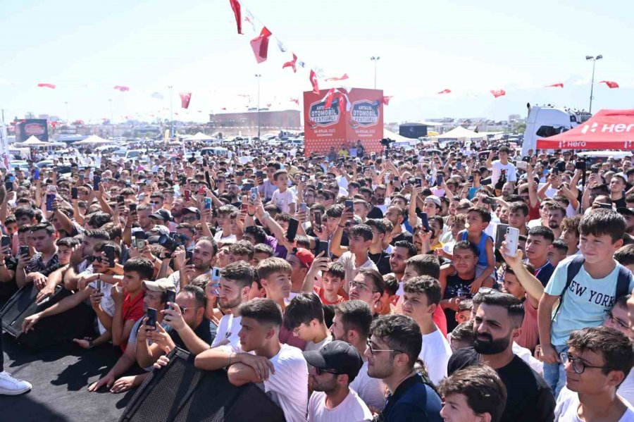 Antalya Otomobil Festivali Yoğun İlgi Gördü