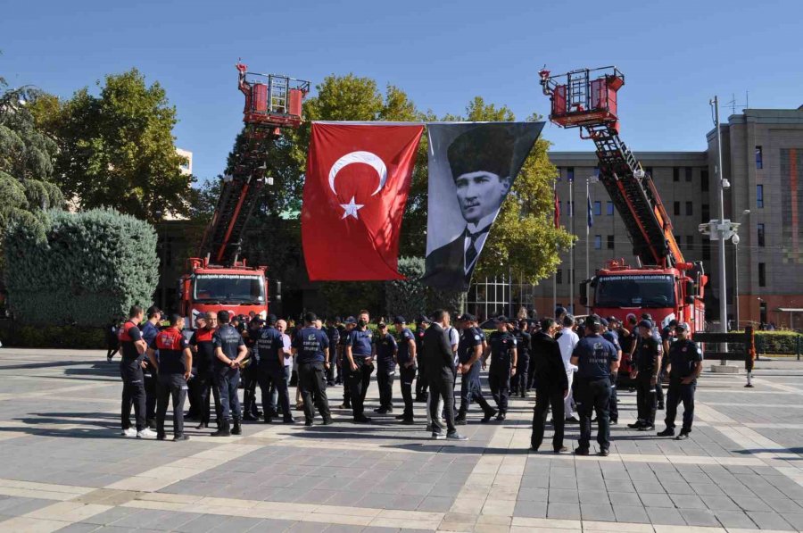 İtfaiye Teşkilatı İle Eskişehir İtfaiyesi’nin Kuruluş Yıl Dönümü İçin Kutlama Yapıldı