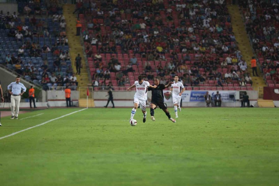 Trendyol Süper Lig: Hatayspor: 0 - Trabzonspor: 1 (ilk Yarı)