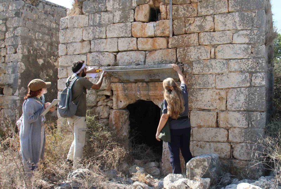 Antik Roma Yolundaki Kilikya Bölgesinin En Büyük Nekropolü Turizme Kazandırılıyor