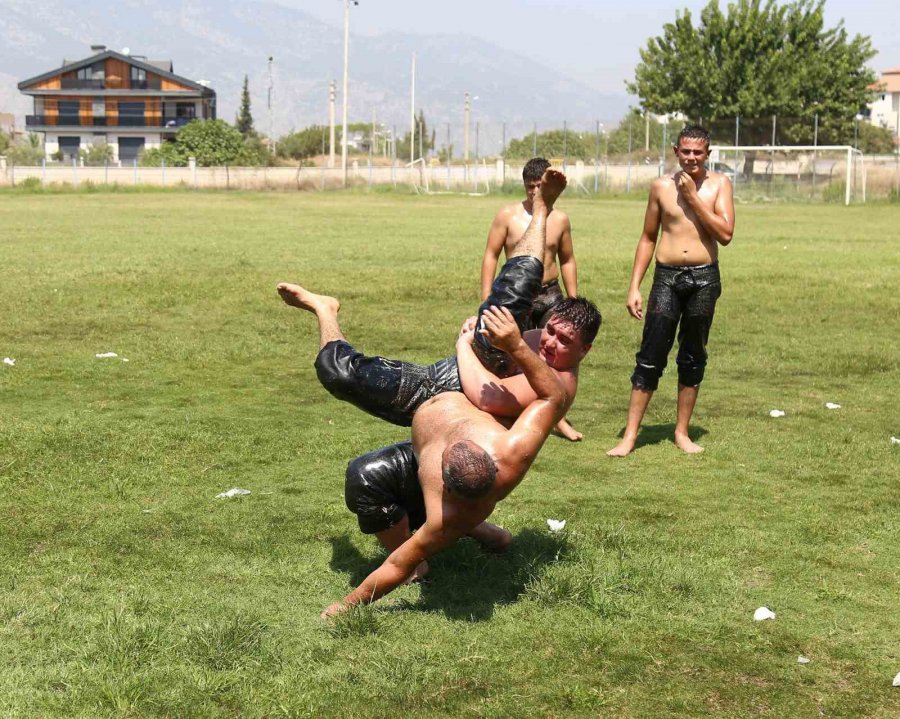 Geleceğin Başpehlivanları Döşemealtı’nda Yetişiyor