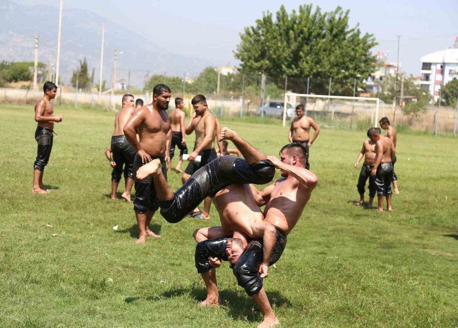 Geleceğin Başpehlivanları Döşemealtı’nda Yetişiyor