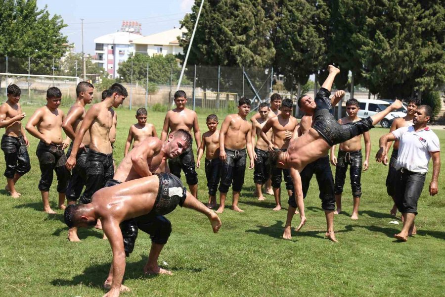 Geleceğin Başpehlivanları Döşemealtı’nda Yetişiyor