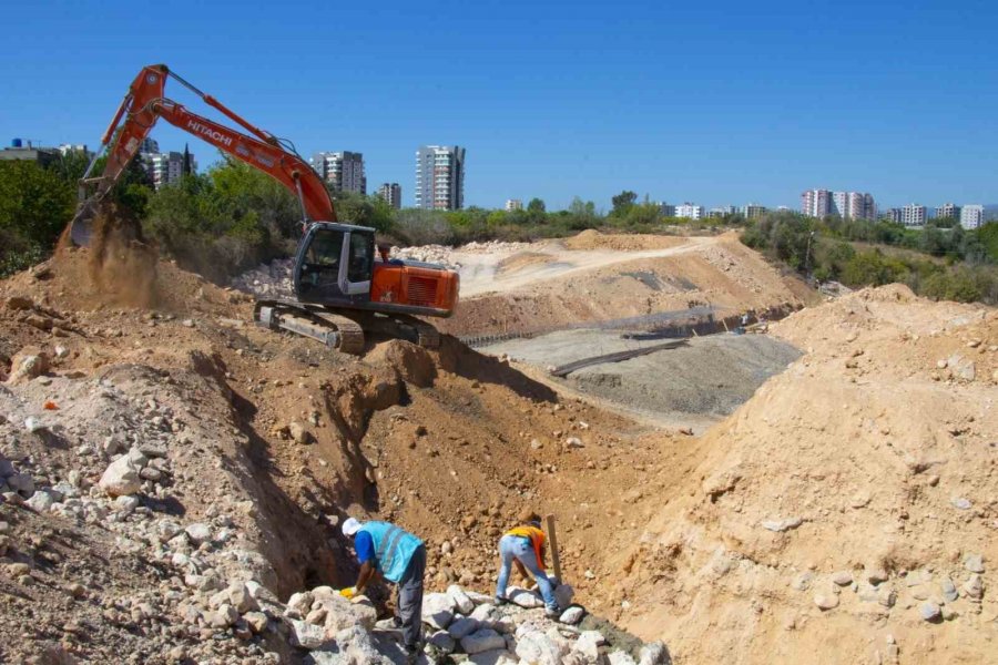 Mersin’de 2. Çevre Yolu’nun İkinci Etap Çalışmaları Sürüyor