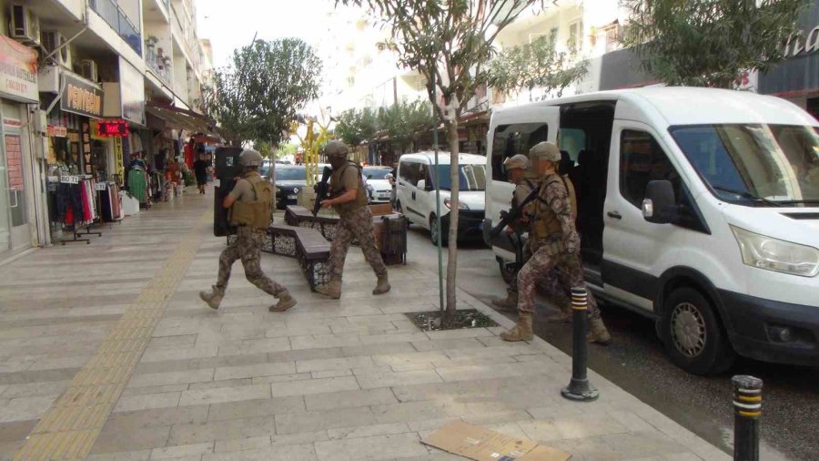 Antalya’da Nefes Kesen Özel Harekat Destekli Uyuşturucu Operasyonu