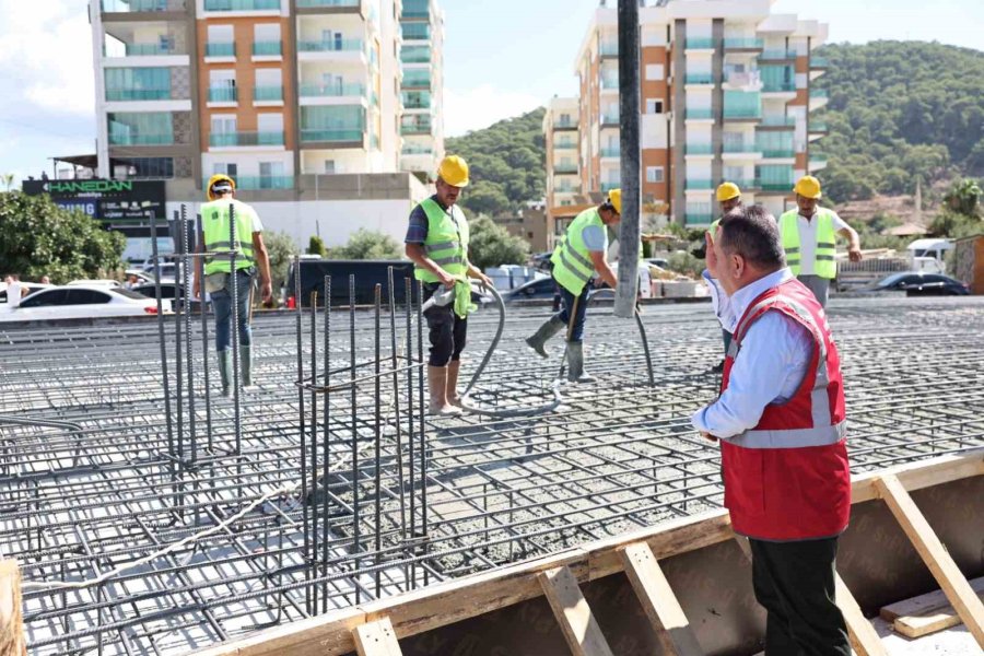 Kumluca Atatürk Stadyumu’nun Temeli Törenle Atıldı